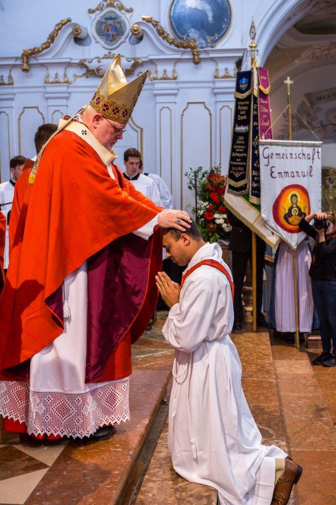 Priesterweihe Rohan Lobo - Foto Kiderle (17)