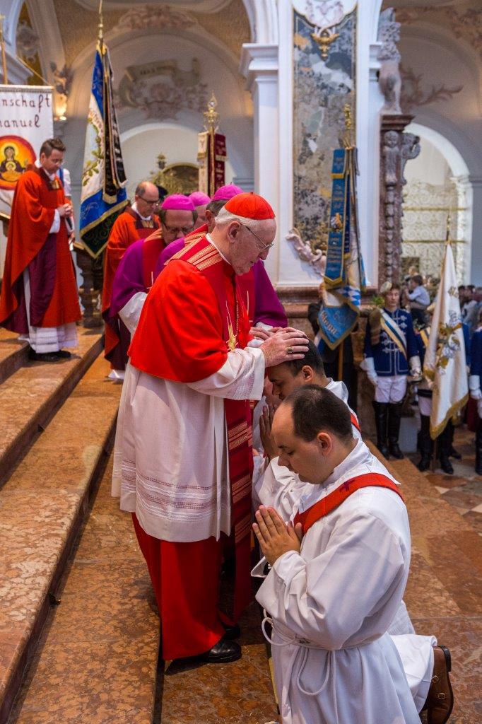 Priesterweihe Rohan Lobo - Foto Kiderle (18)