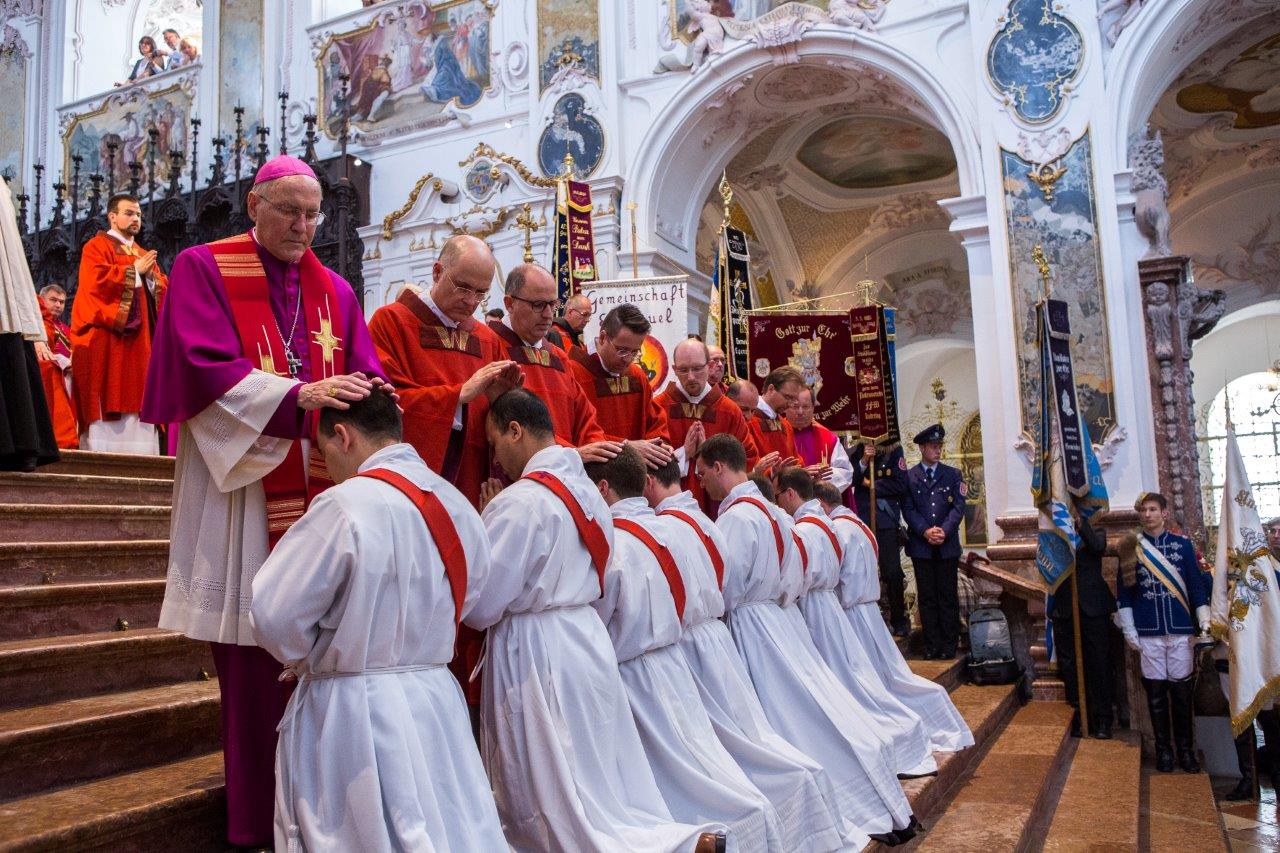 Priesterweihe Rohan Lobo - Foto Kiderle (20)