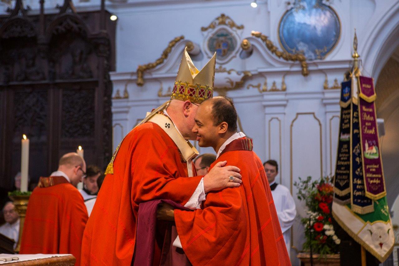 Priesterweihe Rohan Lobo - Foto Kiderle (30)